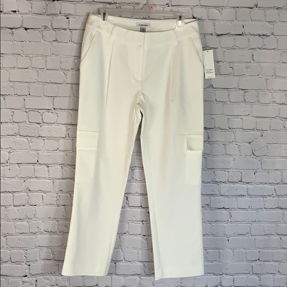 NWT Calvin Klein White Cargo Pants Size 4